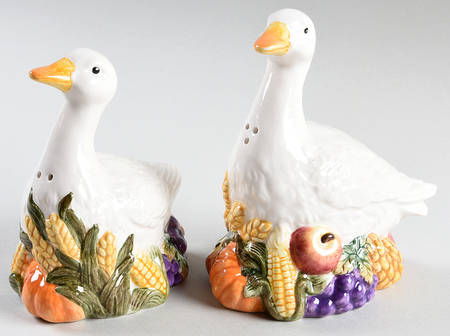French Country Goose Salt & Pepper Set