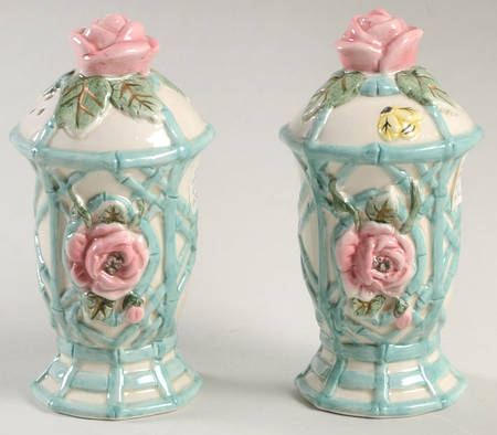 Brittany Salt & Pepper Set
