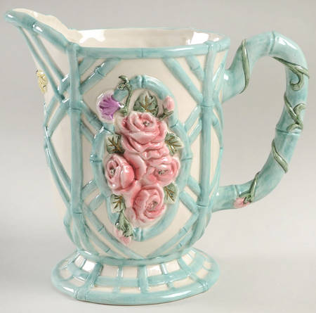 Brittany 32 Oz Pitcher