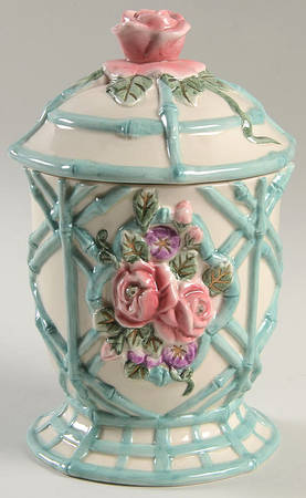 Brittany Small Canister & Lid