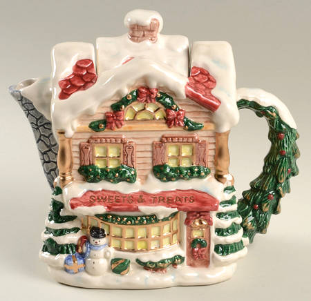 Hometown Christmas Teapot & Lid