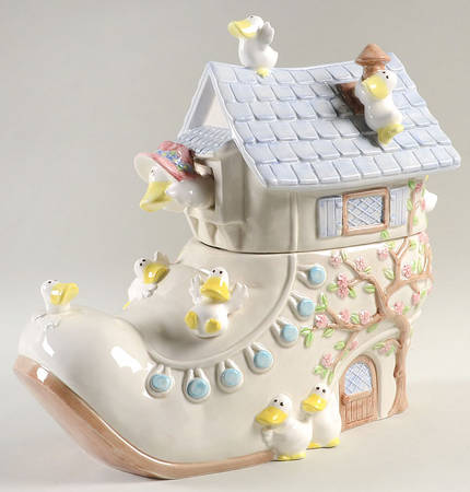 Dolly Duck Cookie Jar & Lid