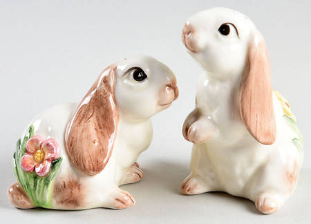 Flop Eared Bunny Salt & Pepper Set