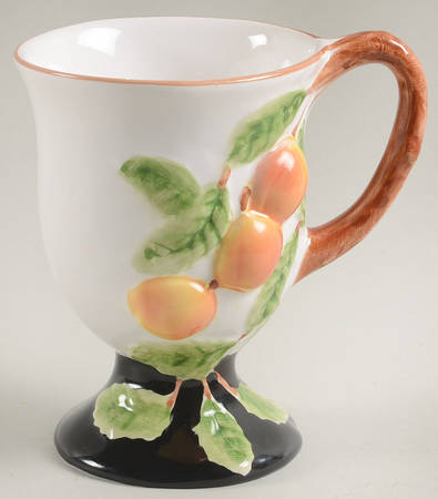 FIT158 Footed Mug