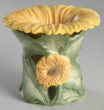 Sunflower Potpourri Simmerer and Warmer Stand