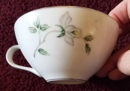 Gail Flat Cup