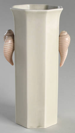 Vases and Planters Omnibus 8" Vase