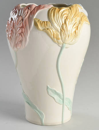Vases and Planters Omnibus 11" Vase