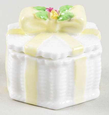FIT209 Trinket Box with Lid