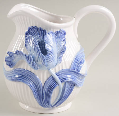 Tulip Bleu 72 Oz Pitcher