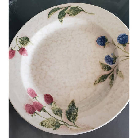 Berry Valley Dinner Plate
