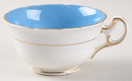 V2489 Footed Cup