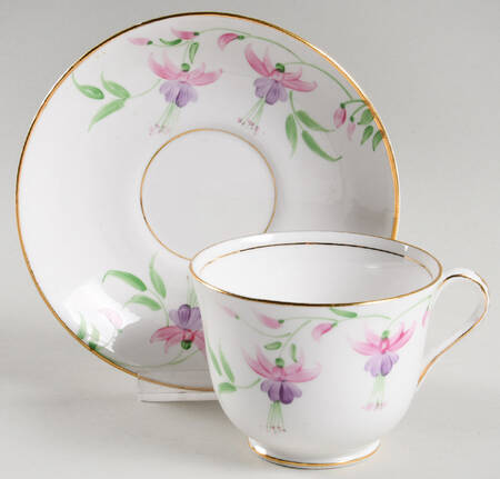 176 Footed Cup & Saucer Set
