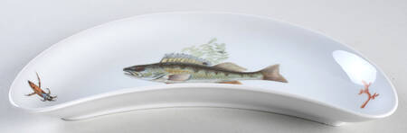 FR356 Crescent Salad Plate