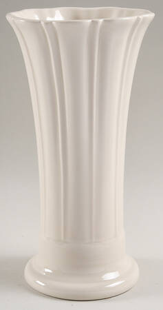 Fiesta Linen (Intro 2025) 9" Flared Vase