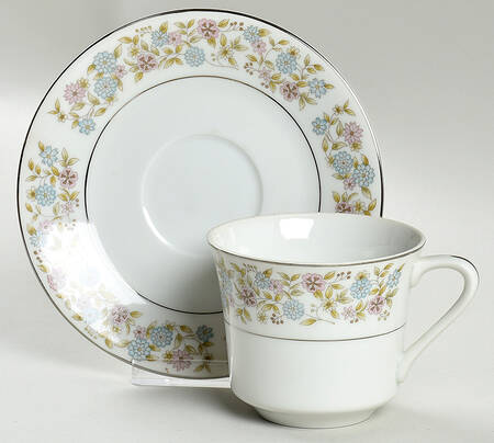 Doris Footed Cup & Saucer Set