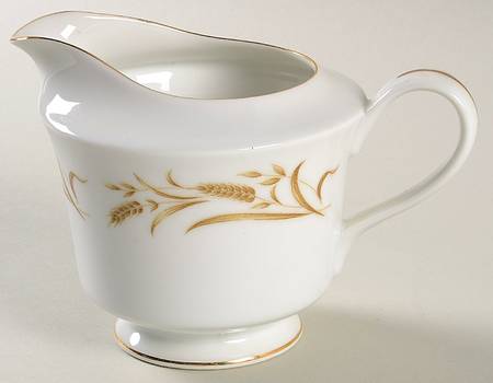 Golden Wheat (Gold Trim) Creamer