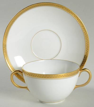 GDA5 Flat Bouillon Cup & Saucer
