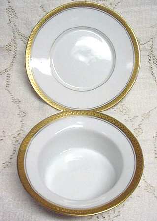 GDA5 Ramekin & Saucer Set