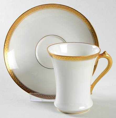 GDA5 Chocolate Cup & Saucer Set