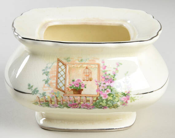 Breakfast Nook Sugar Bowl No Lid