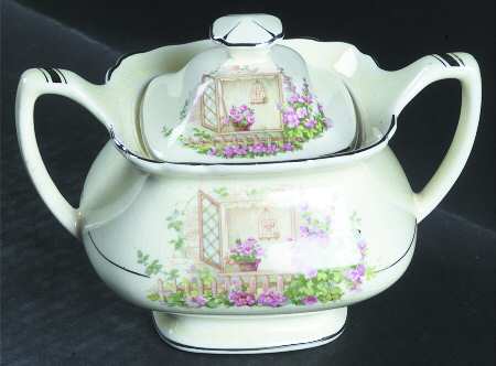 Breakfast Nook Sugar Bowl & Lid