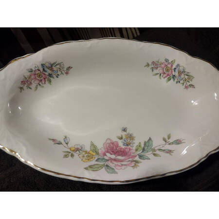GEO100 9" Oval Vegetable Bowl