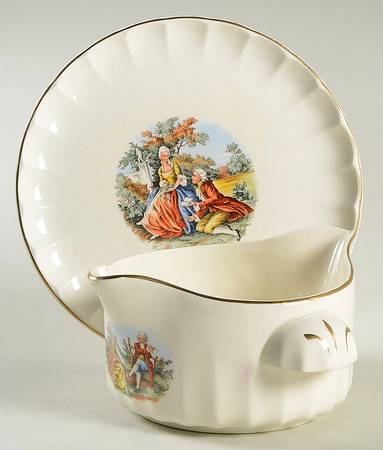 GEO118 Gravy Boat & Underplate