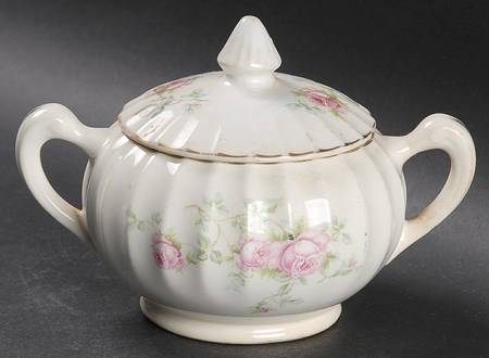 B8949-4 Sugar Bowl & Lid