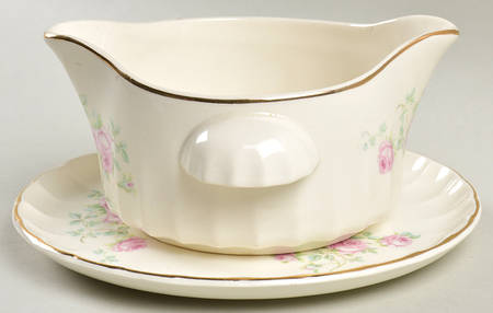 B8949-4 Gravy Boat & Underplate