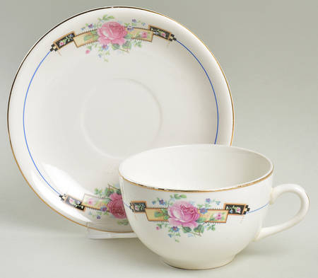 66502 Flat Cup & Saucer Set