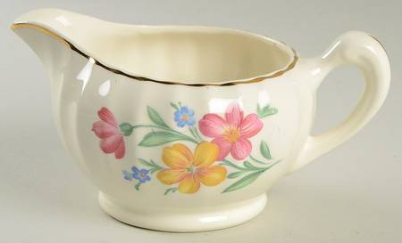 B8751 Creamer