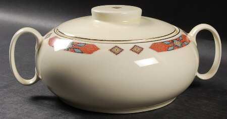Iroquois Red Round Covered Vegetable
