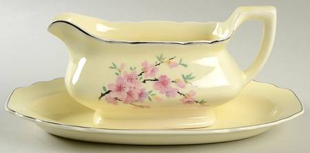 Peach Blossom (Lido, Cream, Platinum) Gravy Boat & Underplate/Relish