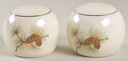 Pine Cone Salt & Pepper Set