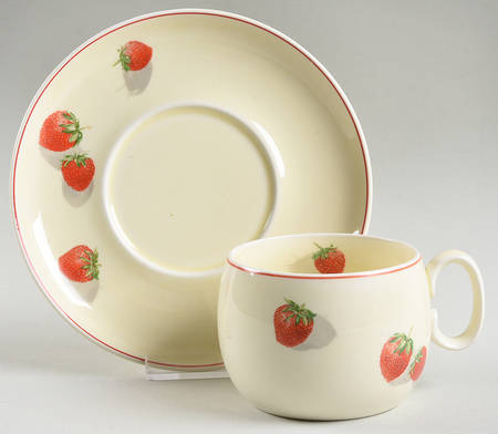 Shortcake Flat Cup & Saucer Set
