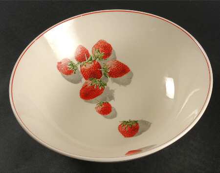 Shortcake 9" Round Vegetable Bowl