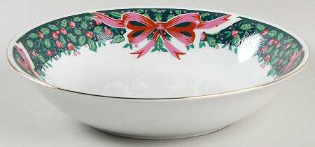 Holly Berries Coupe Soup Bowl