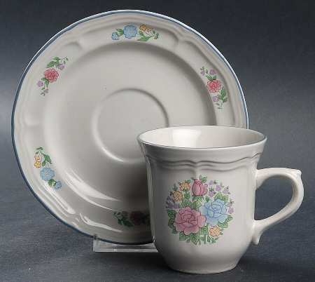Isabel Flat Cup & Saucer Set
