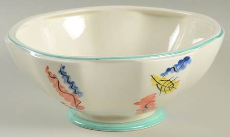 Arles Large Footed Fruit Bowl