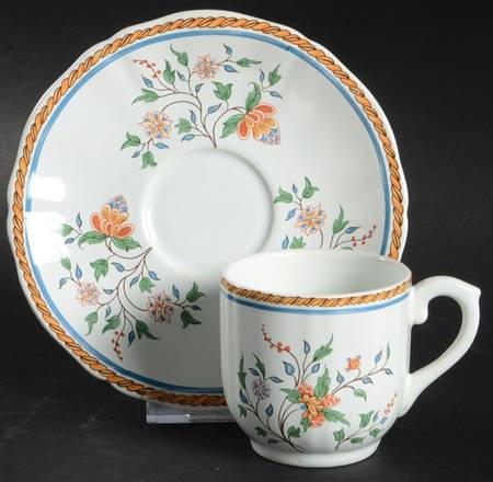 Au Sainfoin Flat Demitasse Cup & Saucer Set
