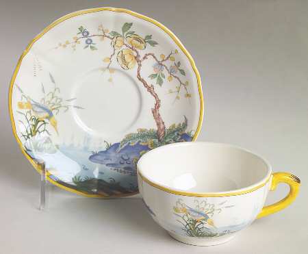 Caraibes Footed Cup & Saucer Set