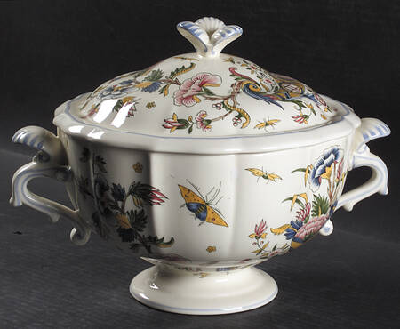 Corne D'Abondance Tureen &  Lid