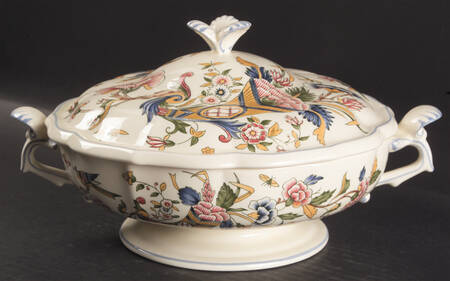 Corne D'Abondance Round Covered Vegetable