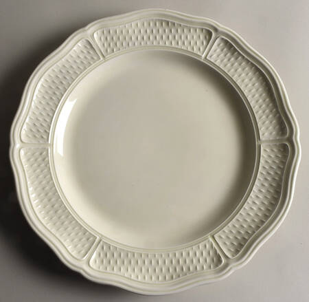 Du Barry 12" Chop Plate (Round Platter)