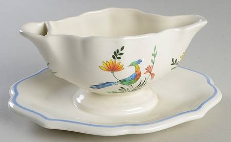 Oiseaux de Paradis Gravy Boat with Attached Underplate