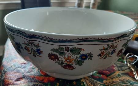 Olerys 9" Round Vegetable Bowl