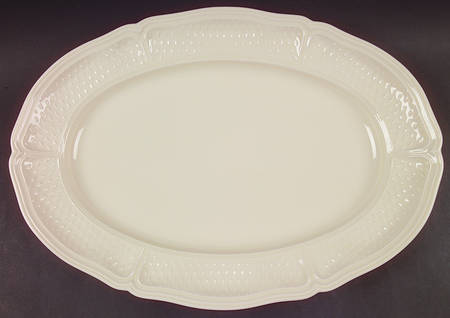 Pont Aux Choux (Cream) 16" Oval Serving Platter