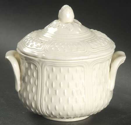 Pont Aux Choux (Cream) Sugar Bowl & Lid