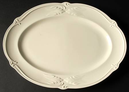 Rocaille (Cream) 15" Oval Serving Platter